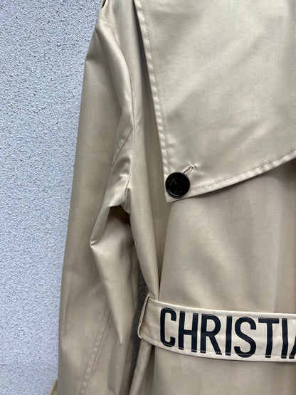 CD 25fw trench coat