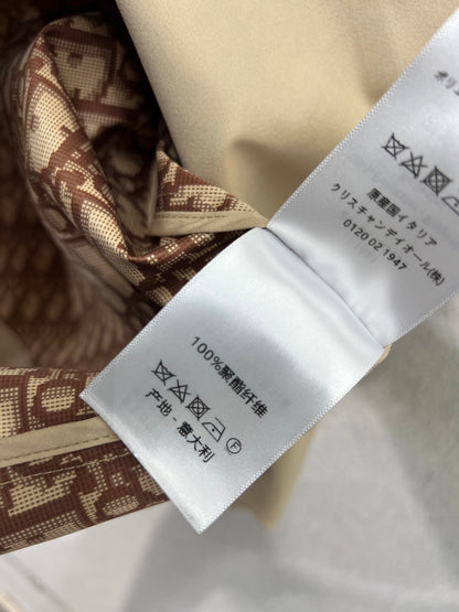 CD 25fw trench coat