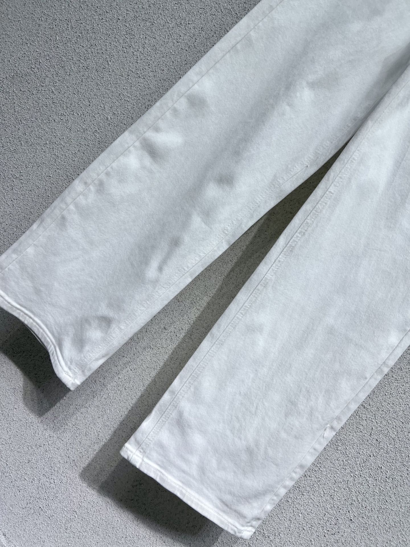 CD 25fw all-match jeans