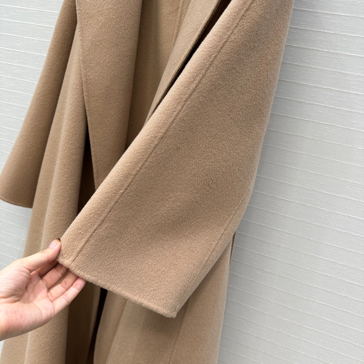 Alai 25fw trench coat