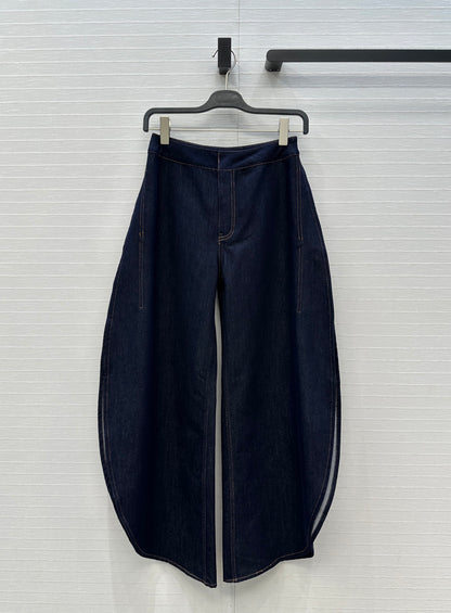 Alai 25fw all-match jeans