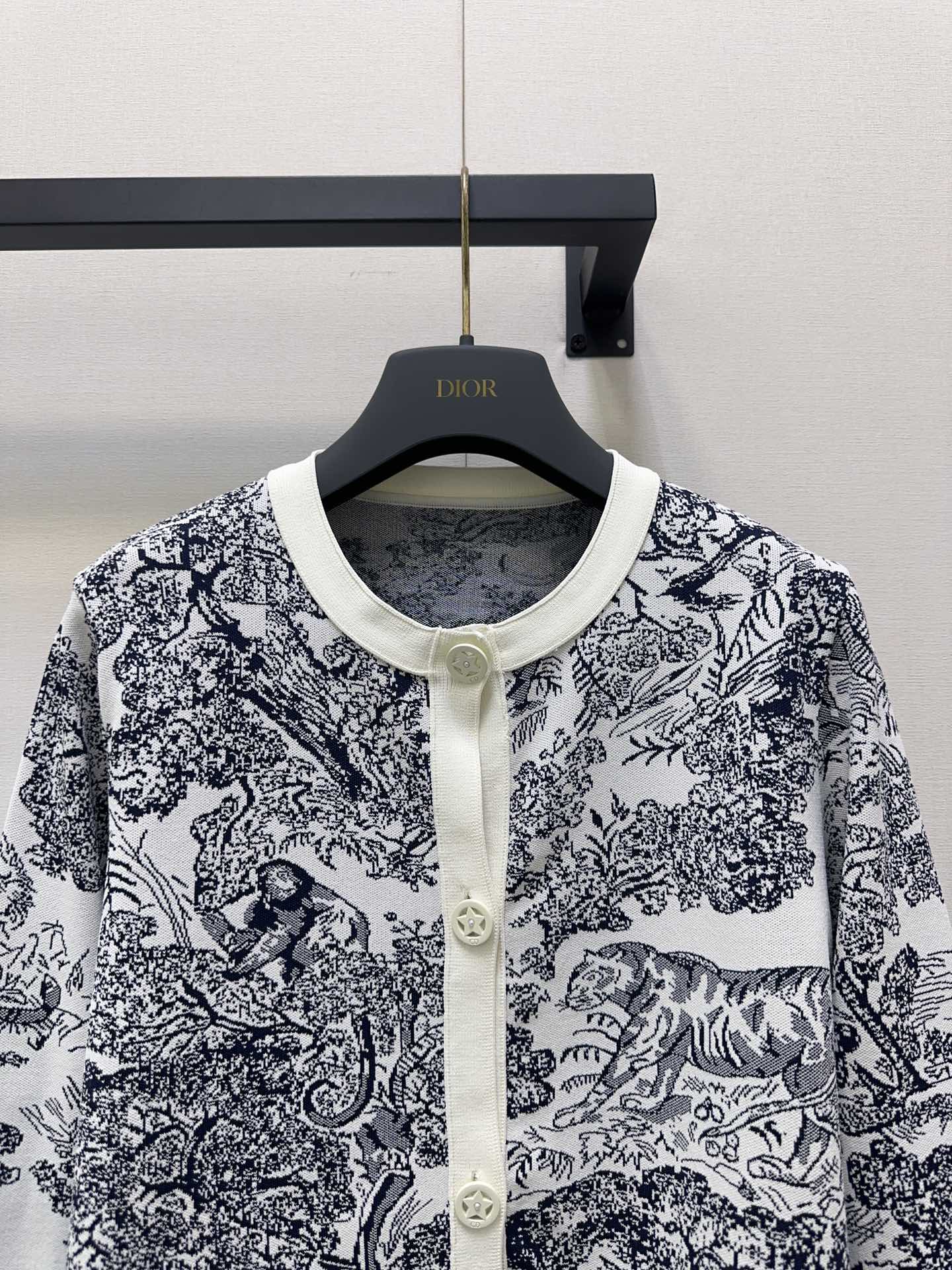 CD 25fw printed cardigan