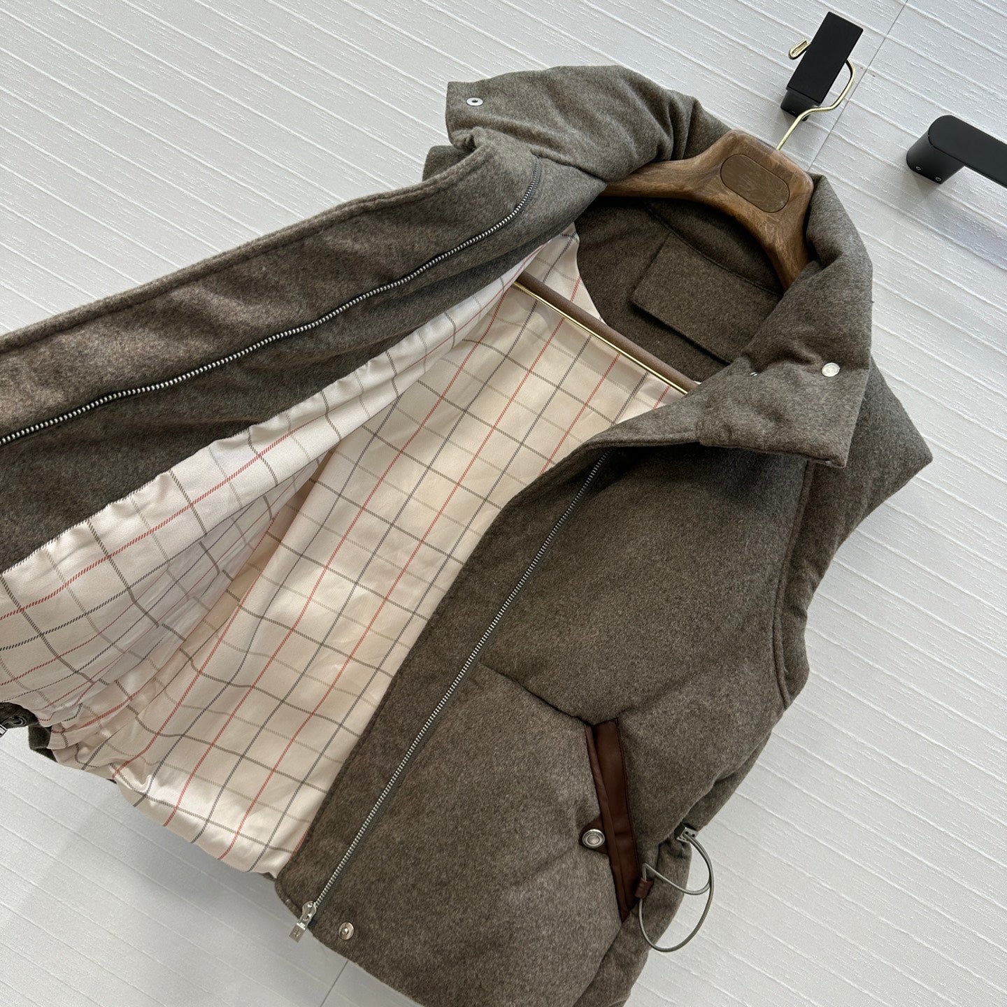 Loro 25fw all-match vest
