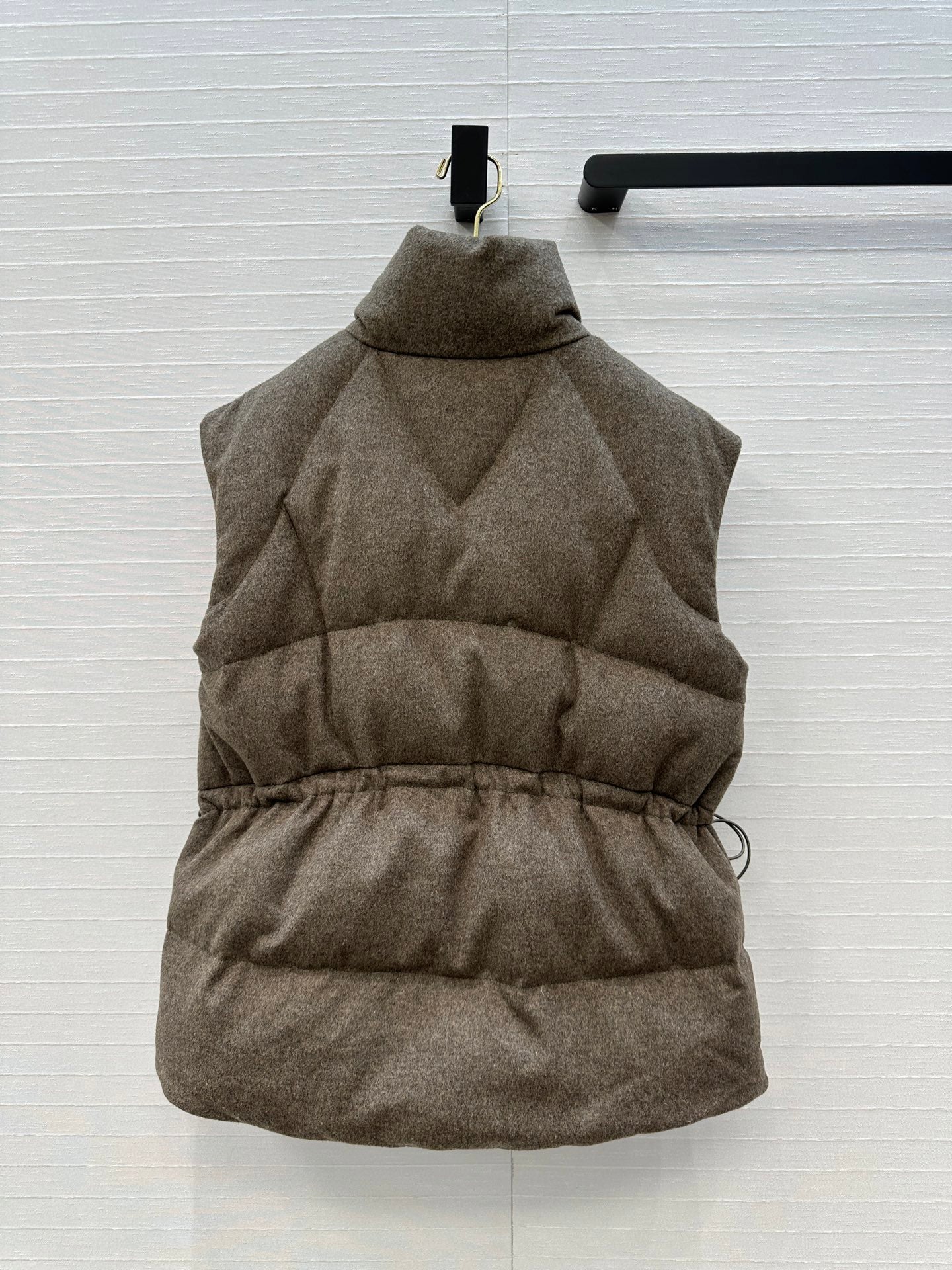 Loro 25fw all-match vest
