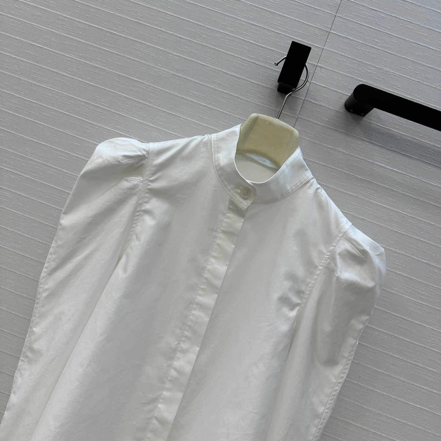 Alai 25fw pleated shirt