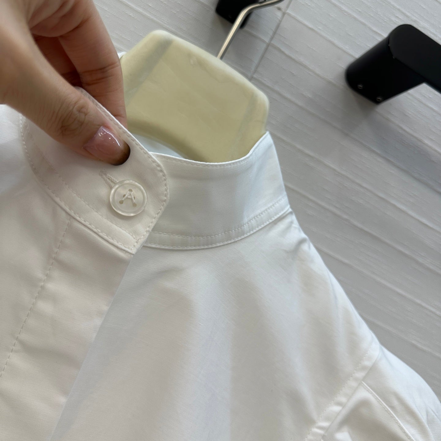 Alai 25fw pleated shirt
