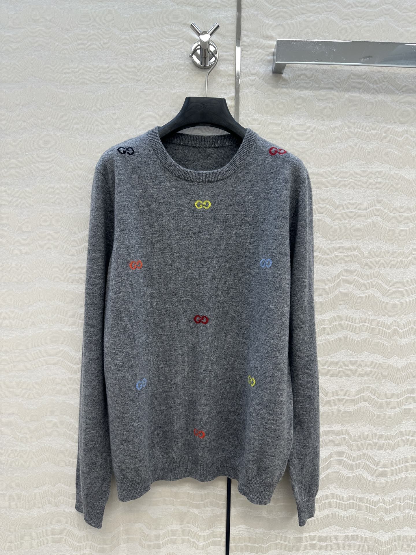 Guc 25fw cashmere sweater