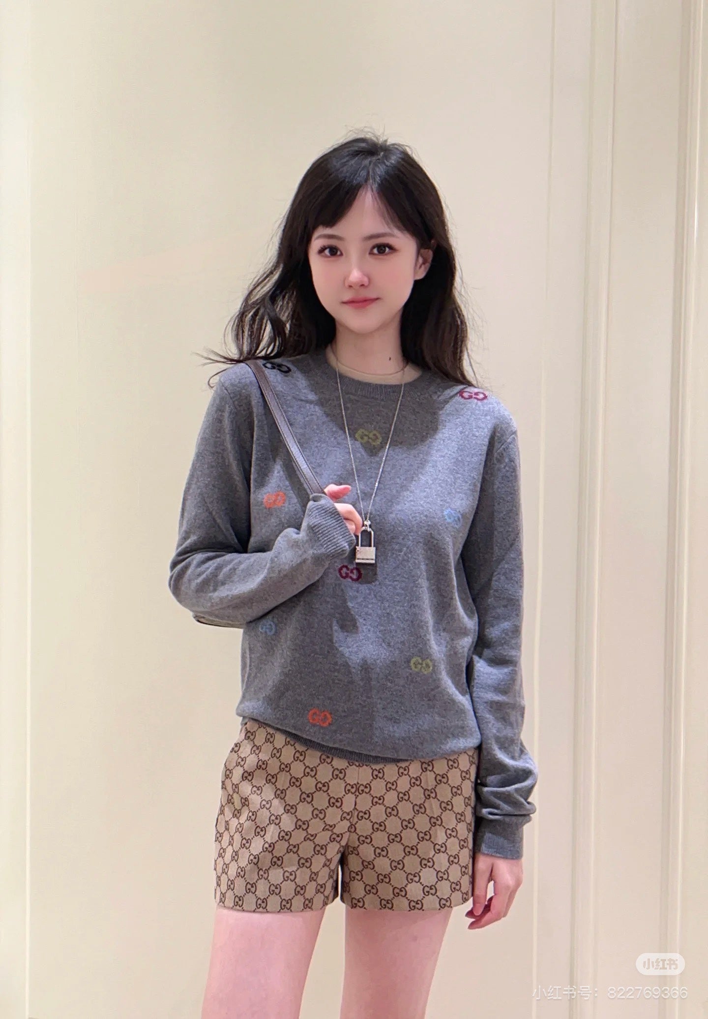 Guc 25fw cashmere sweater