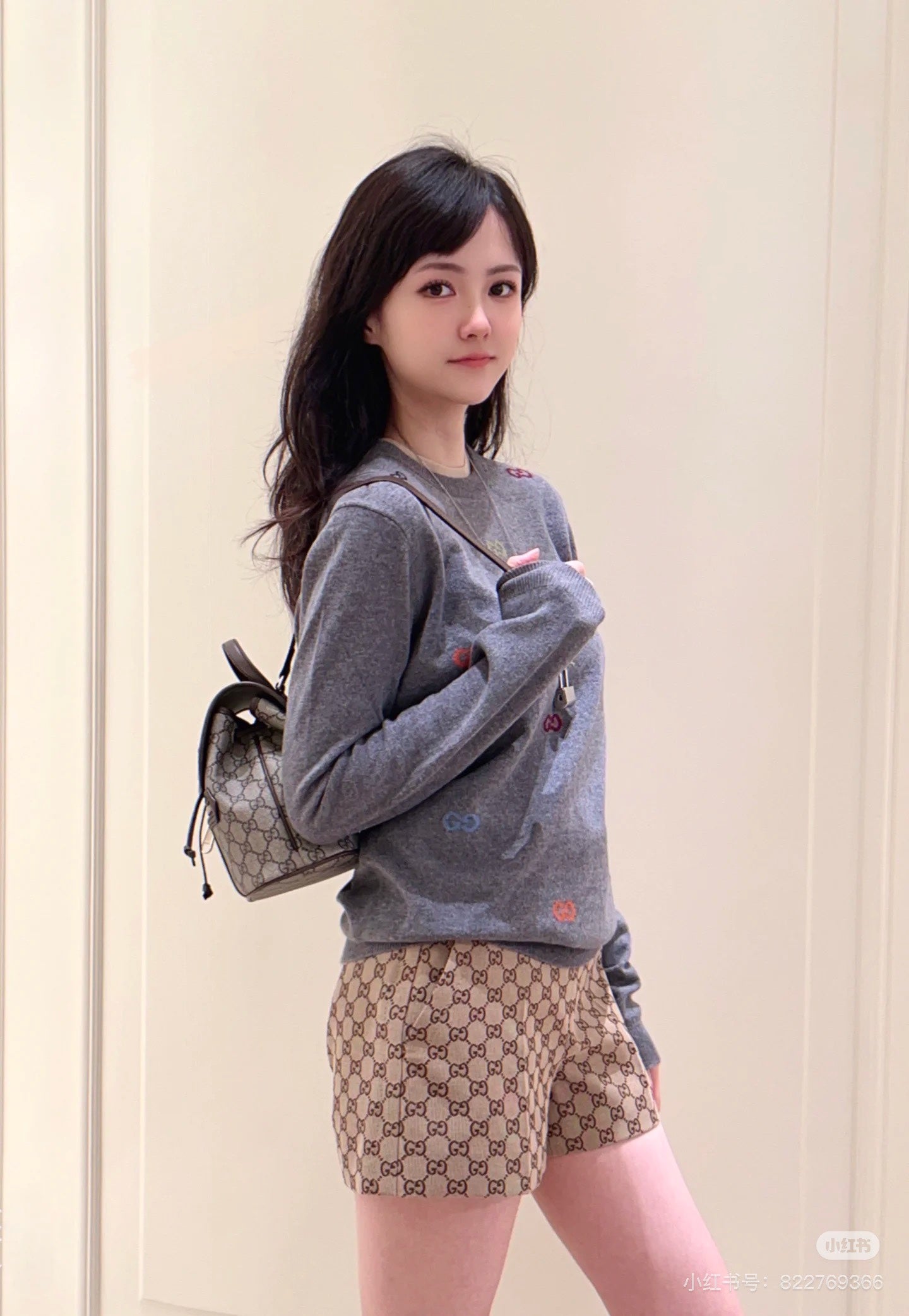 Guc 25fw cashmere sweater