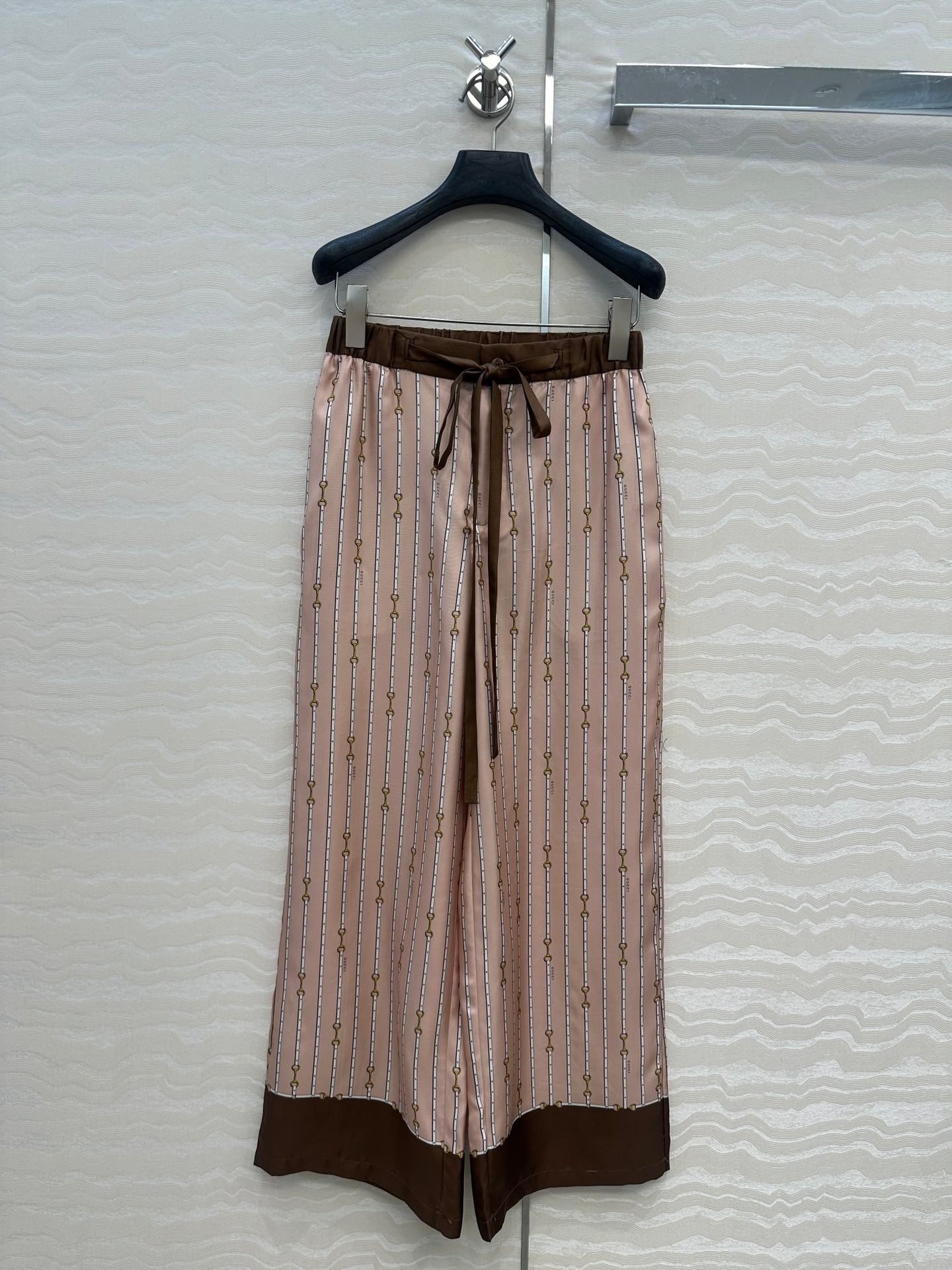 Guc 25fw silk pants