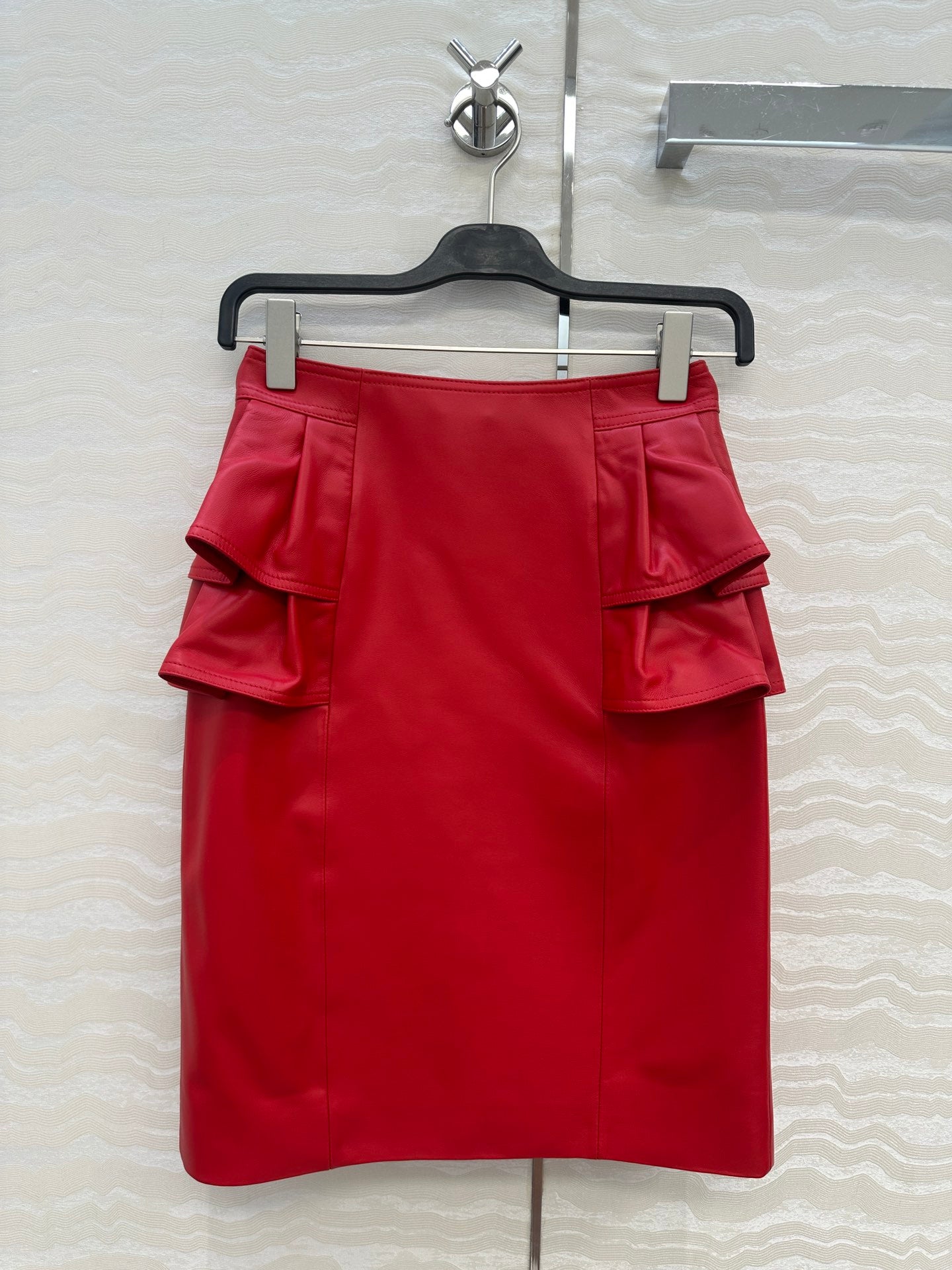 Louis 25fw leather skirt