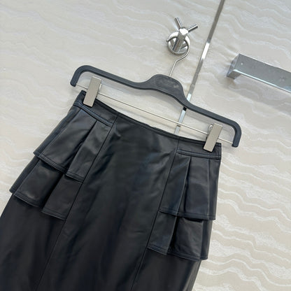 Louis 25fw leather skirt