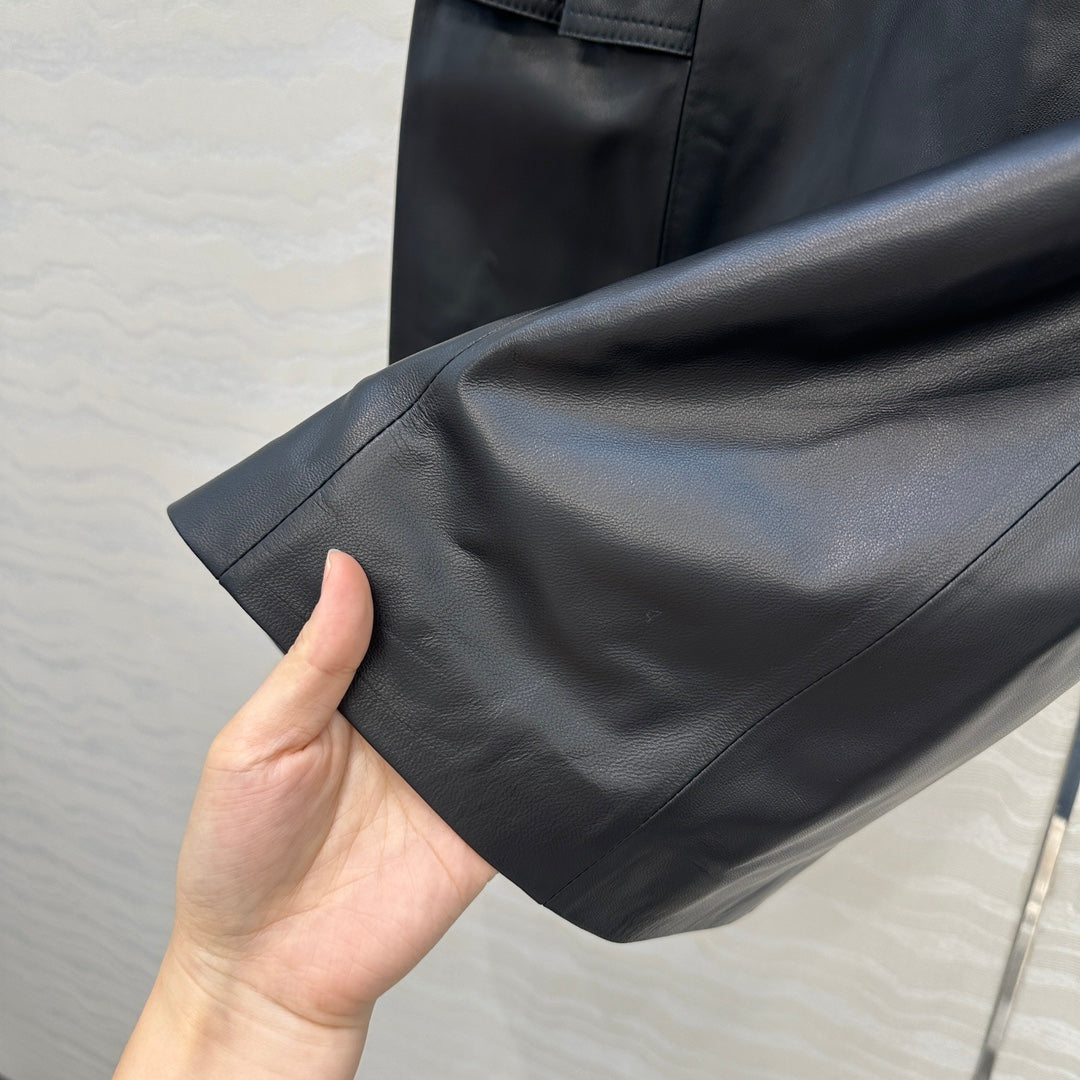 Louis 25fw leather skirt