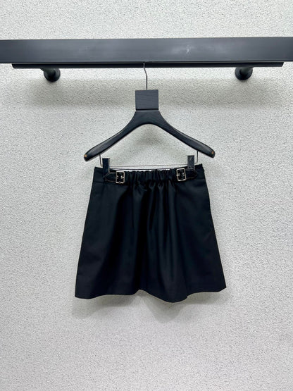 Loe 25fw pleated skirts