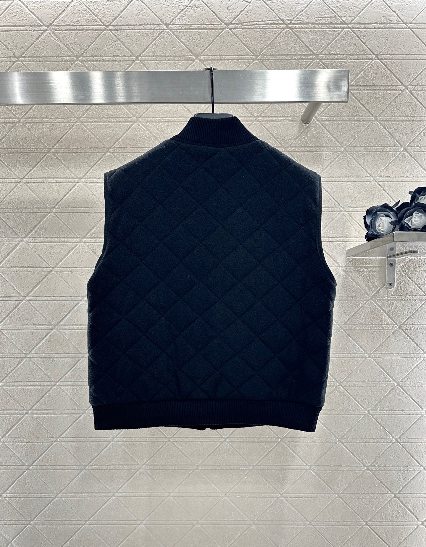 Miu 25fw all-match vest