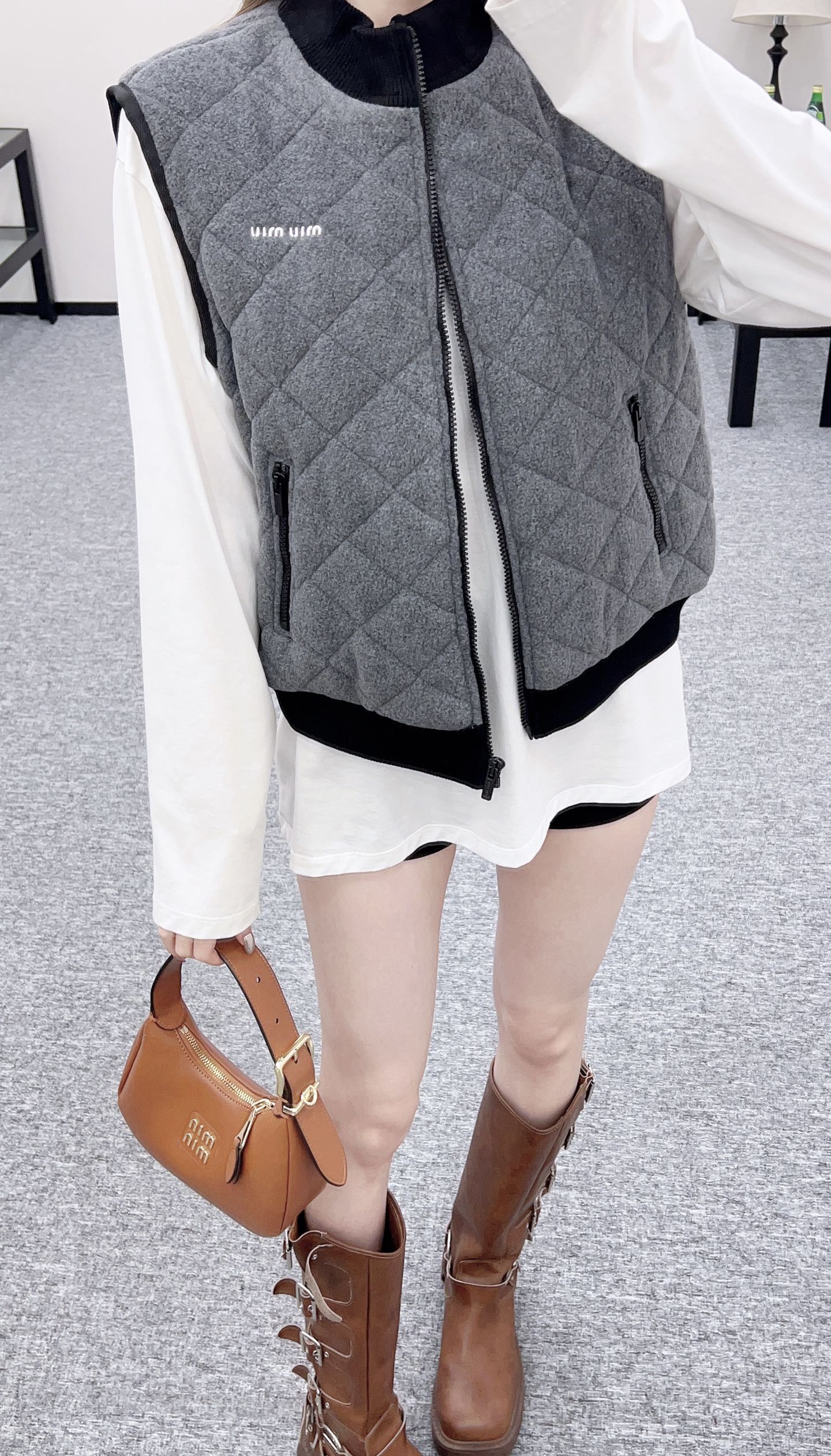 Miu 25fw all-match vest