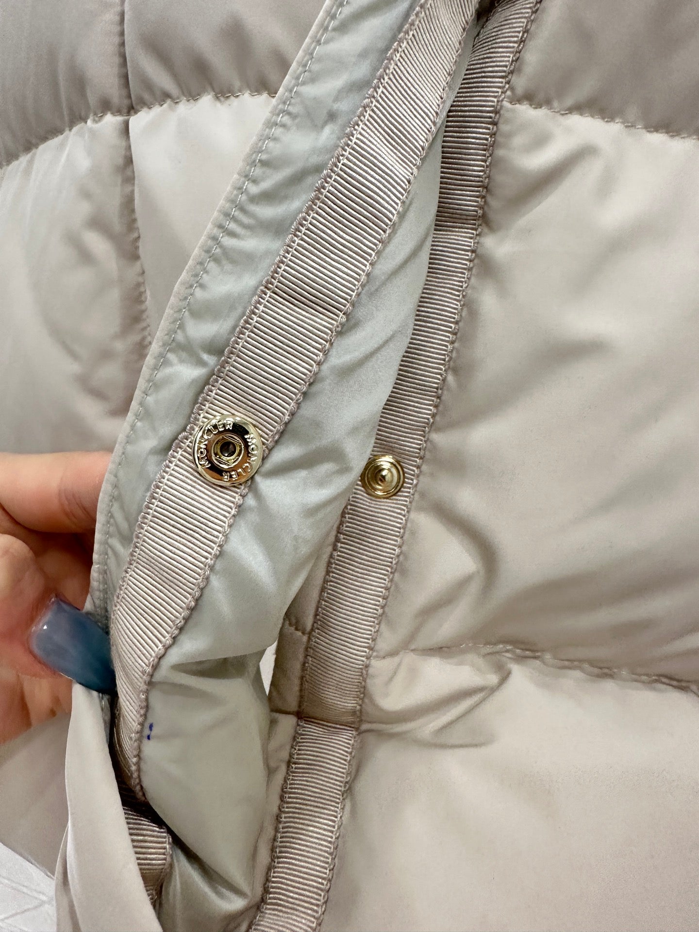 Mon 25fw down jacket