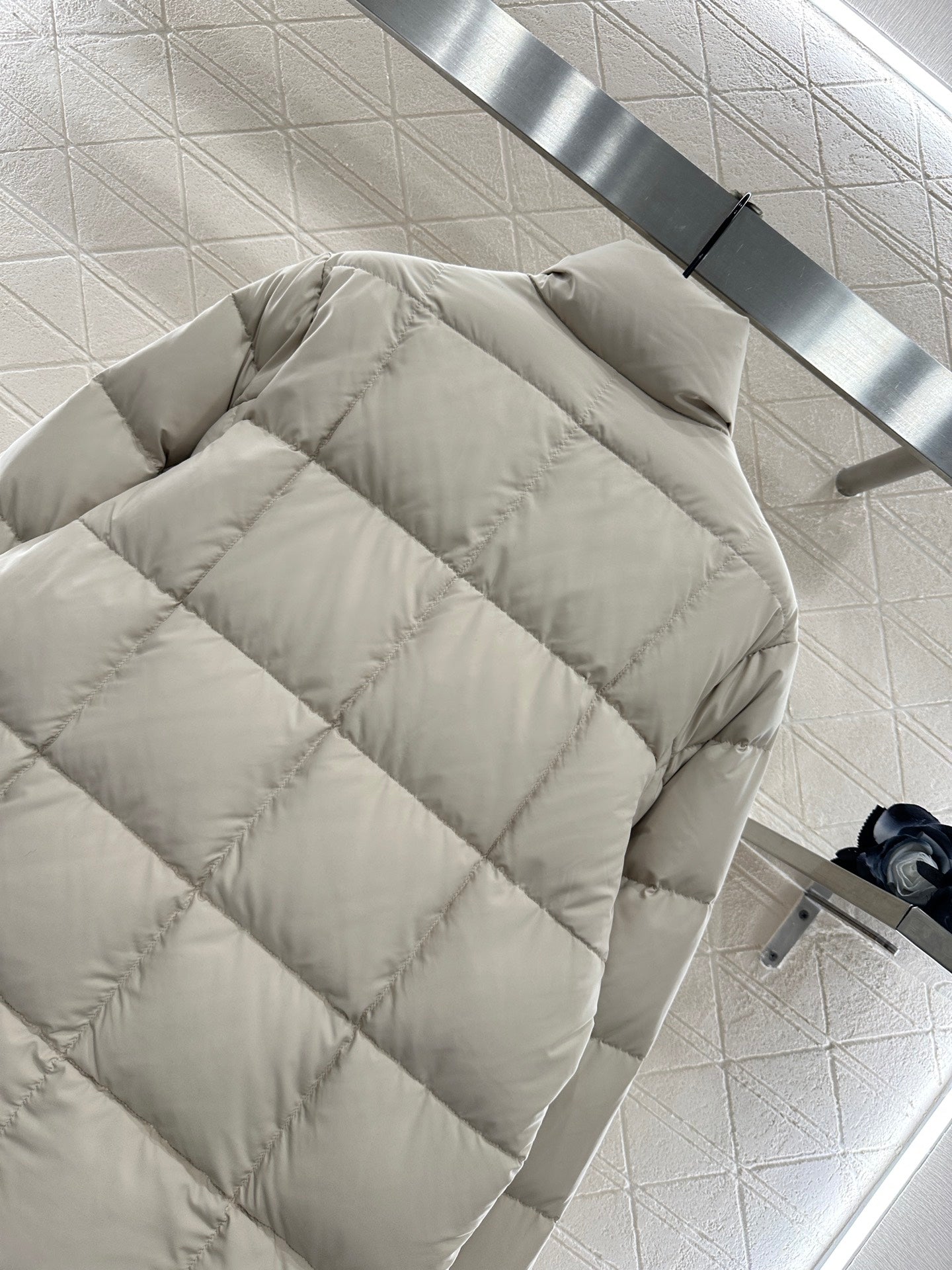Mon 25fw down jacket