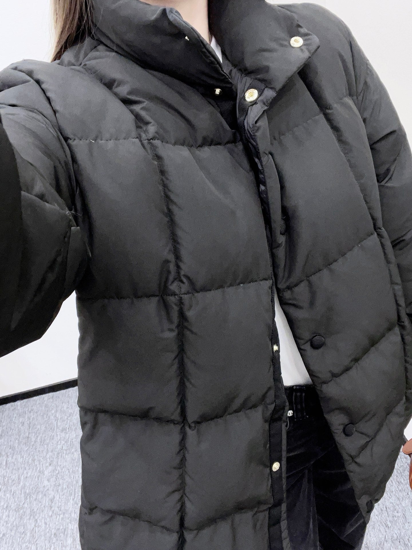 Mon 25fw down jacket
