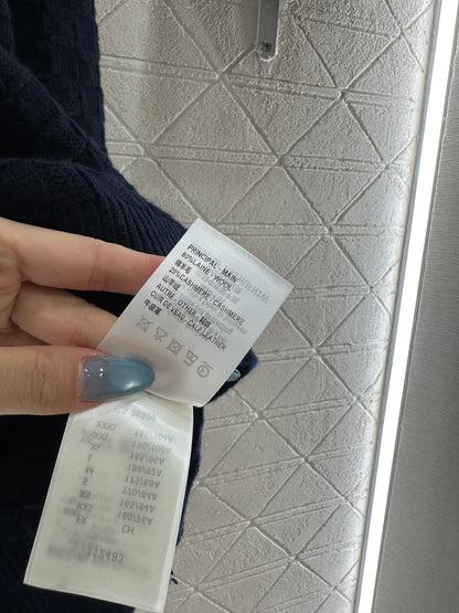 Louis 25fw knitted sweater