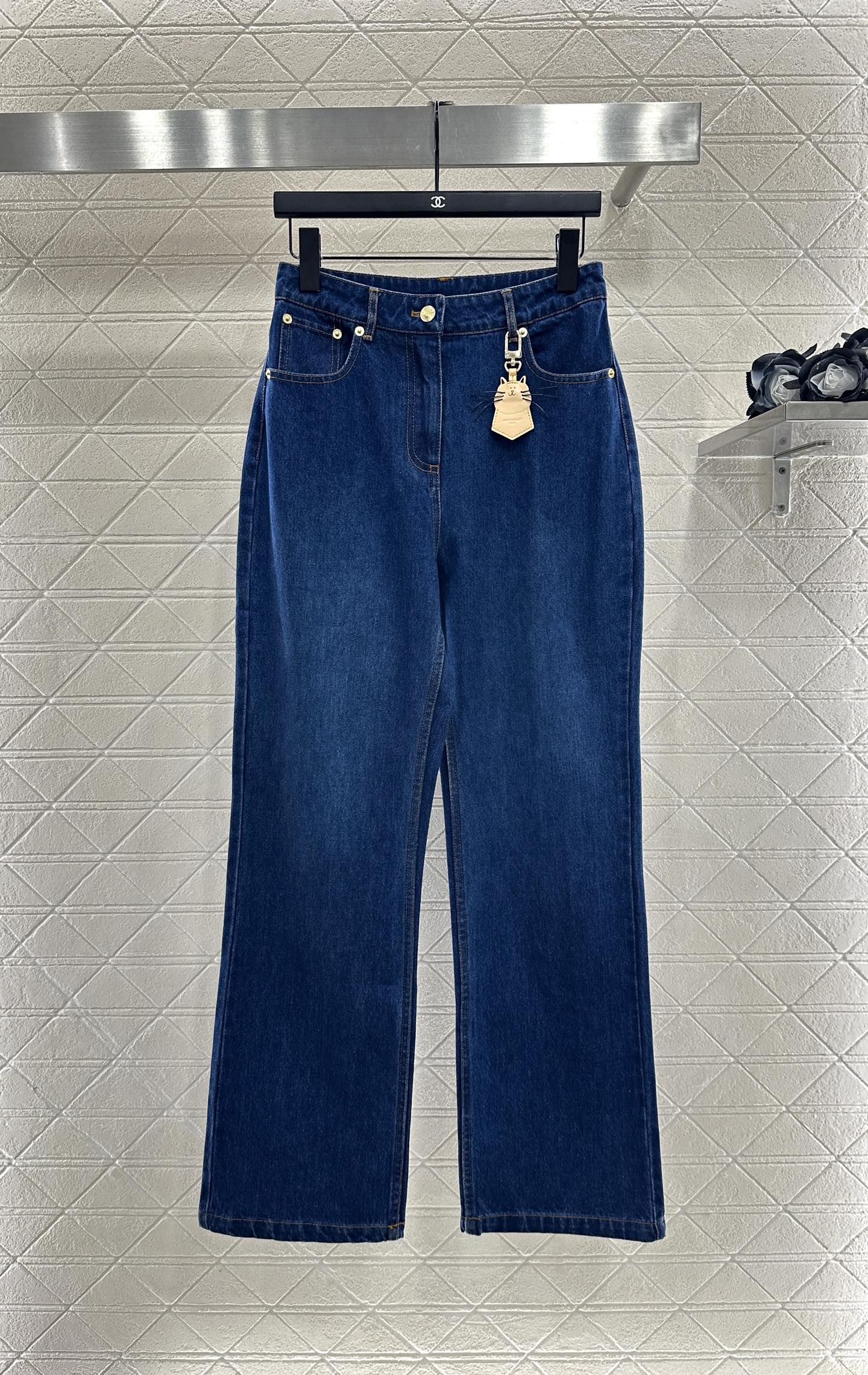 Louis 25fw all-match jeans