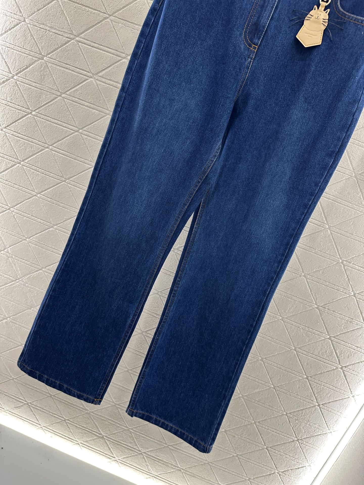 Louis 25fw all-match jeans