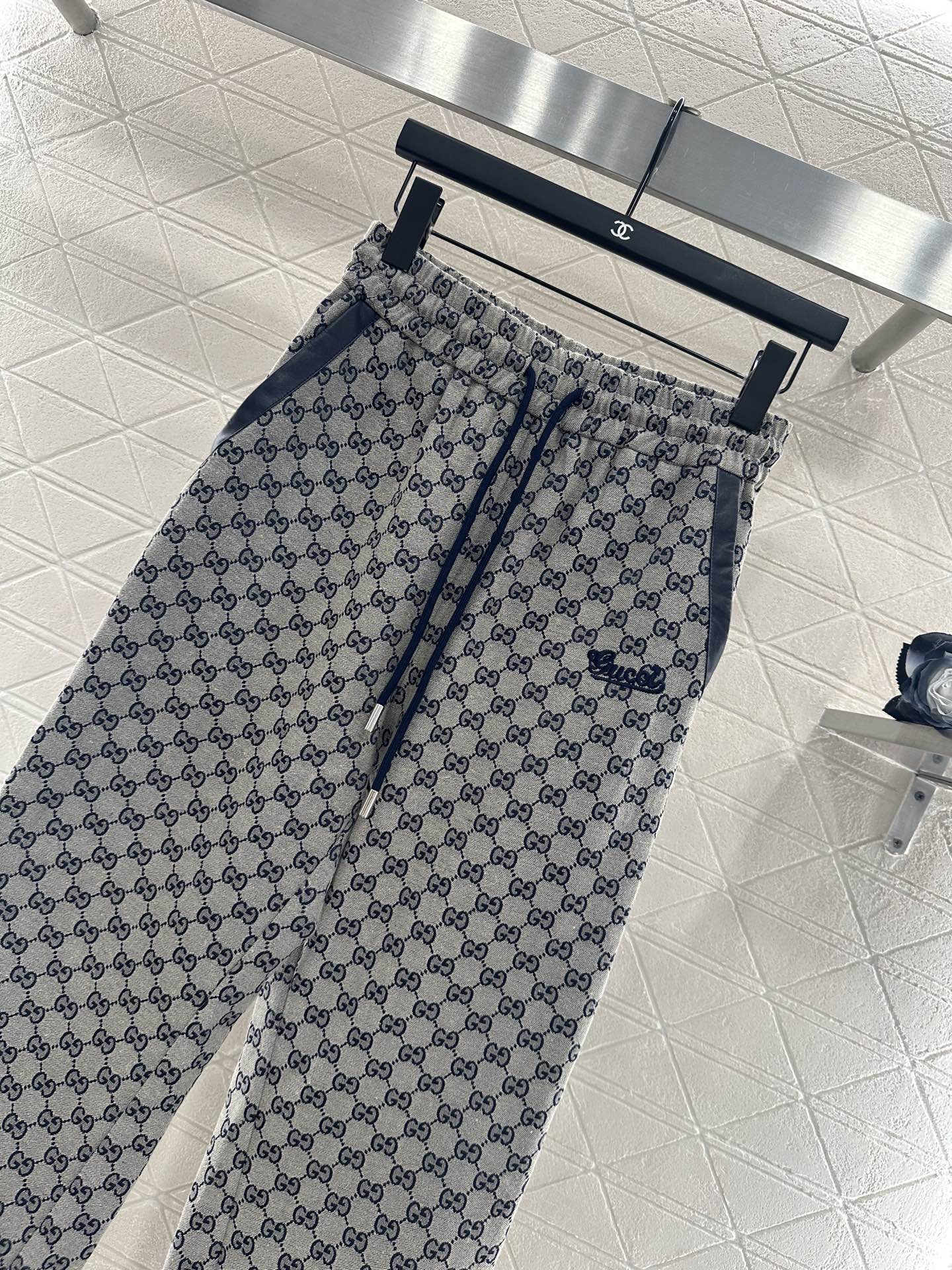 Guc 25fw jacquard pants