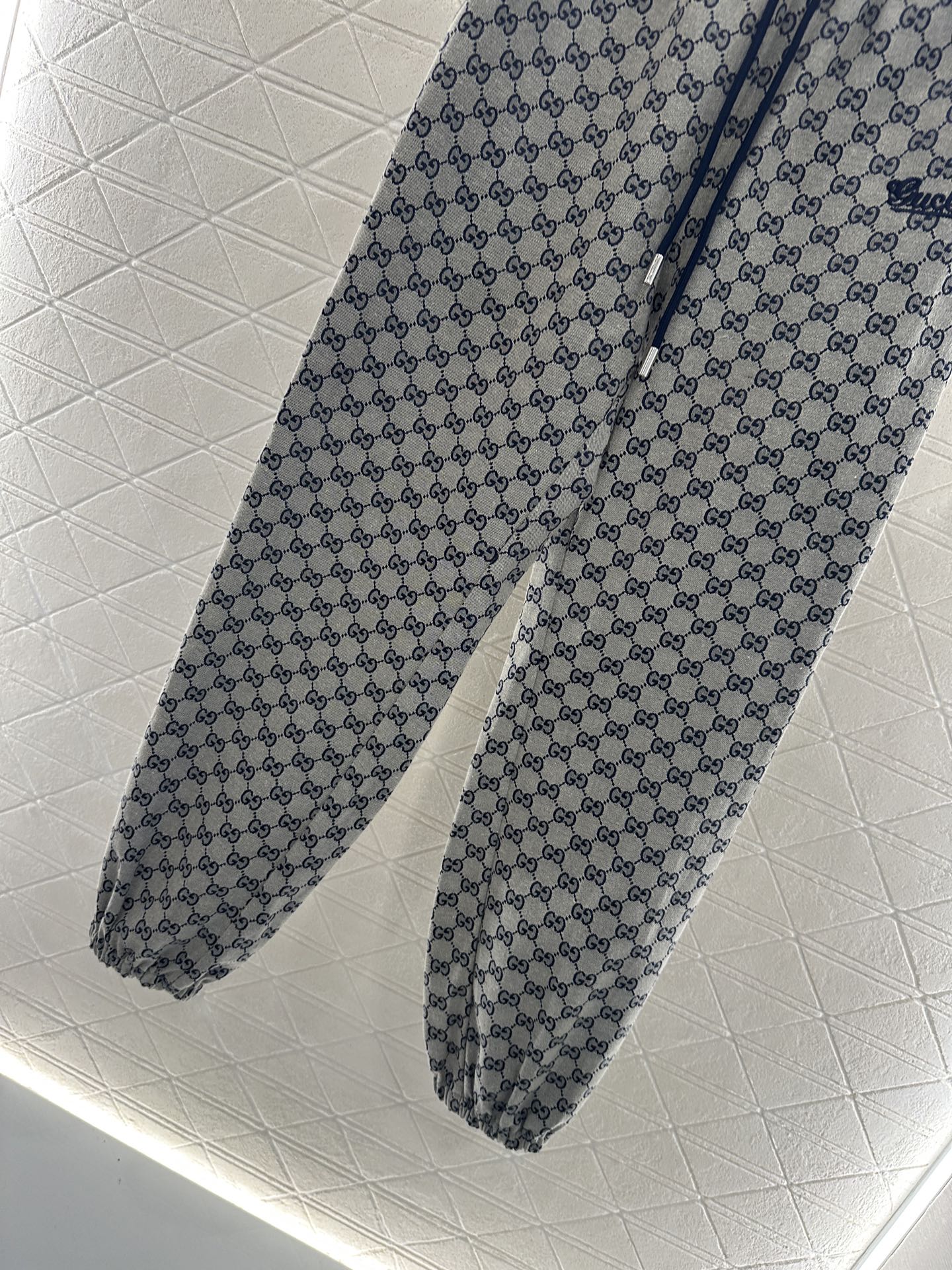 Guc 25fw jacquard pants