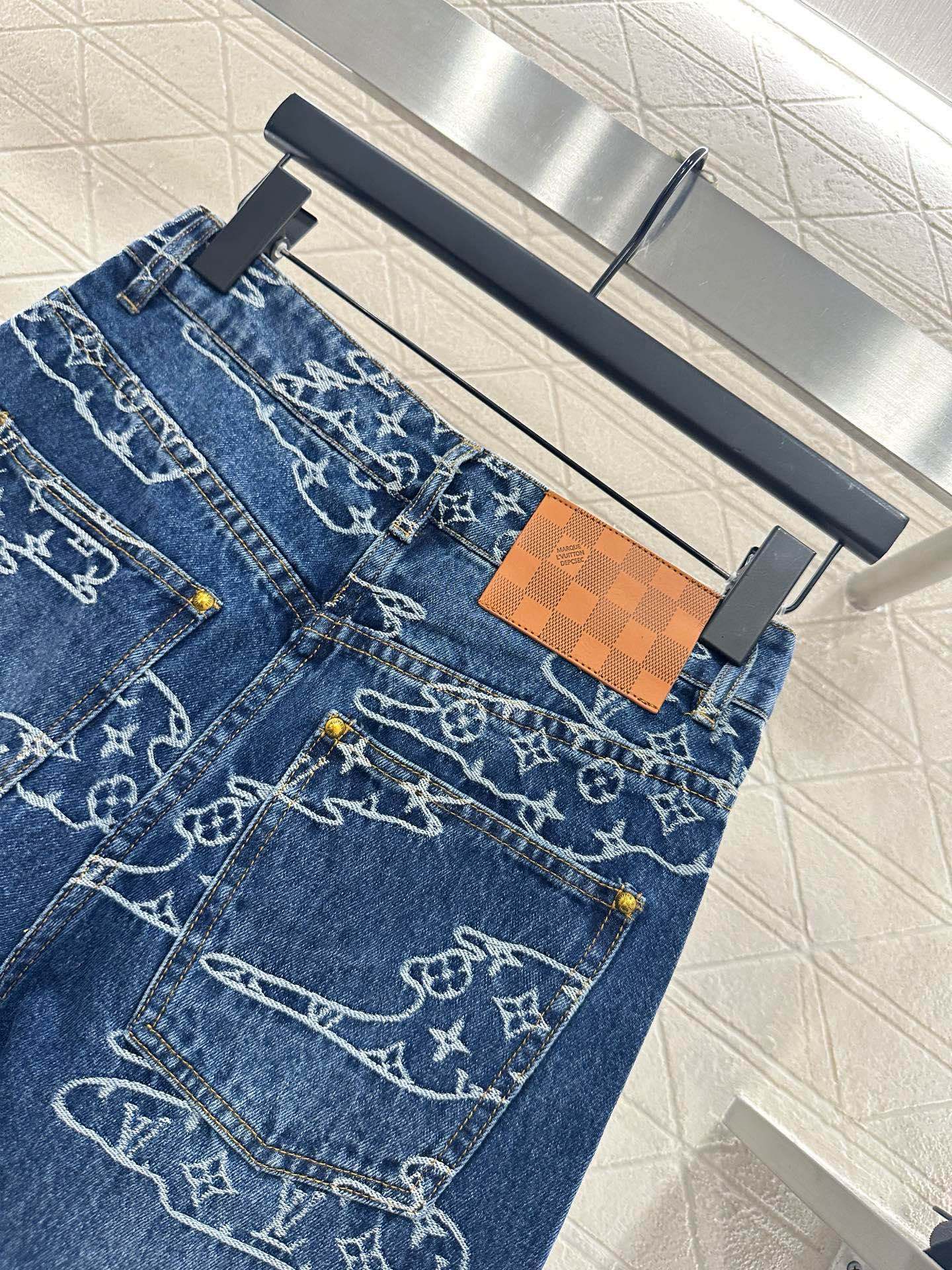 Louis 25fw jacquard jeans