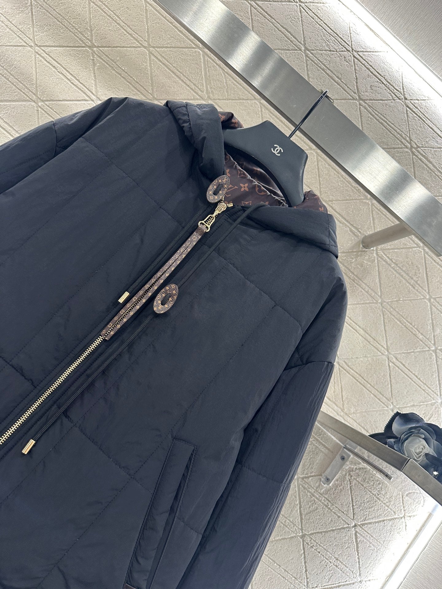 Louis 25fw down jacket