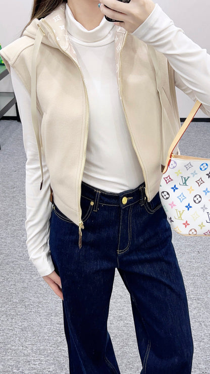 Louis 25fw fur vest