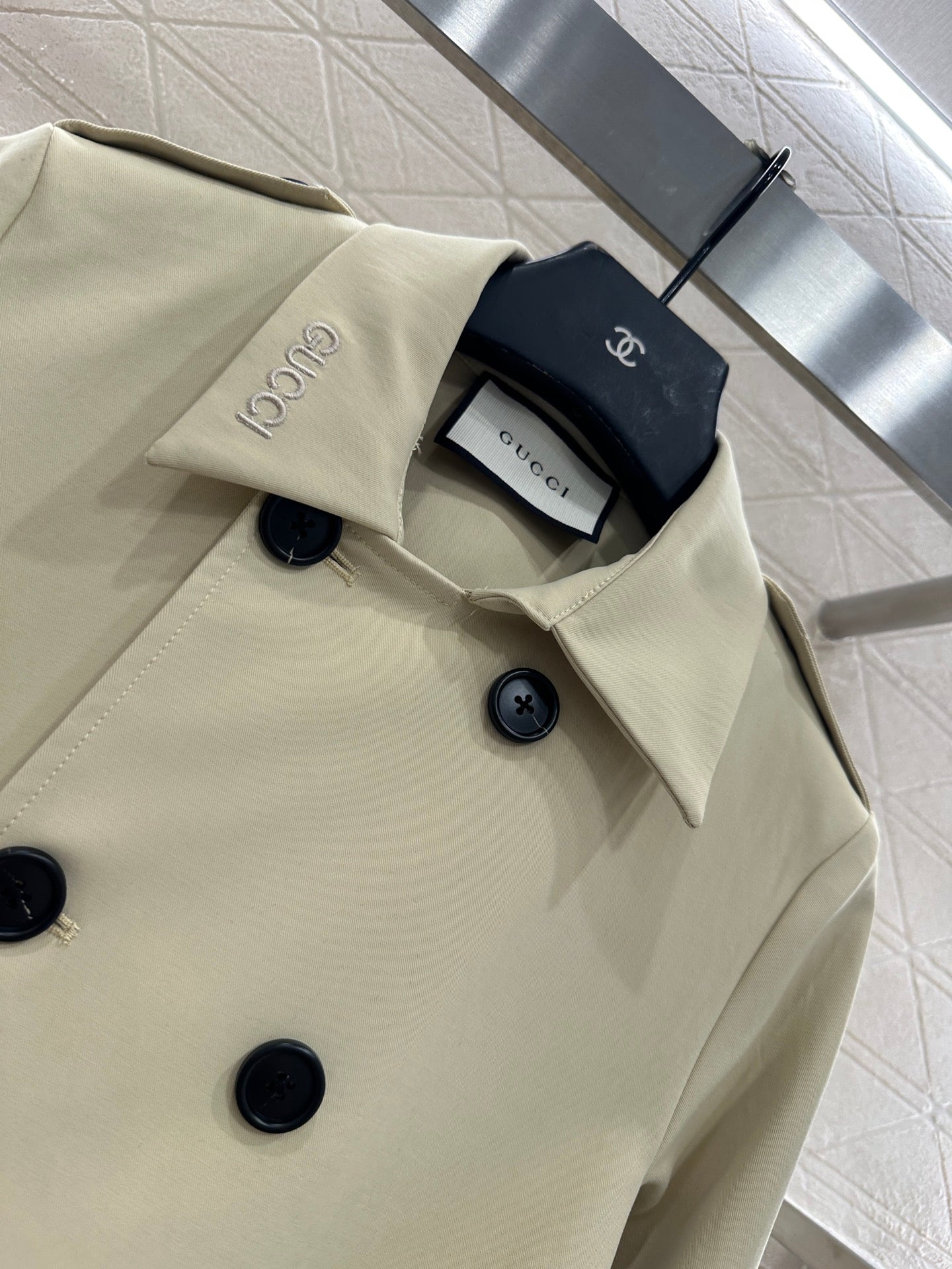 Guc 25fw trench coat