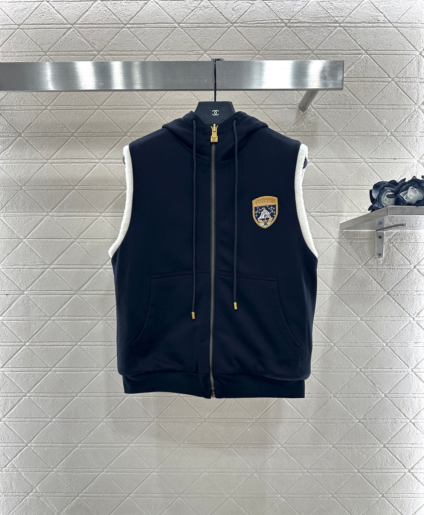 Louis 25fw reversible vest