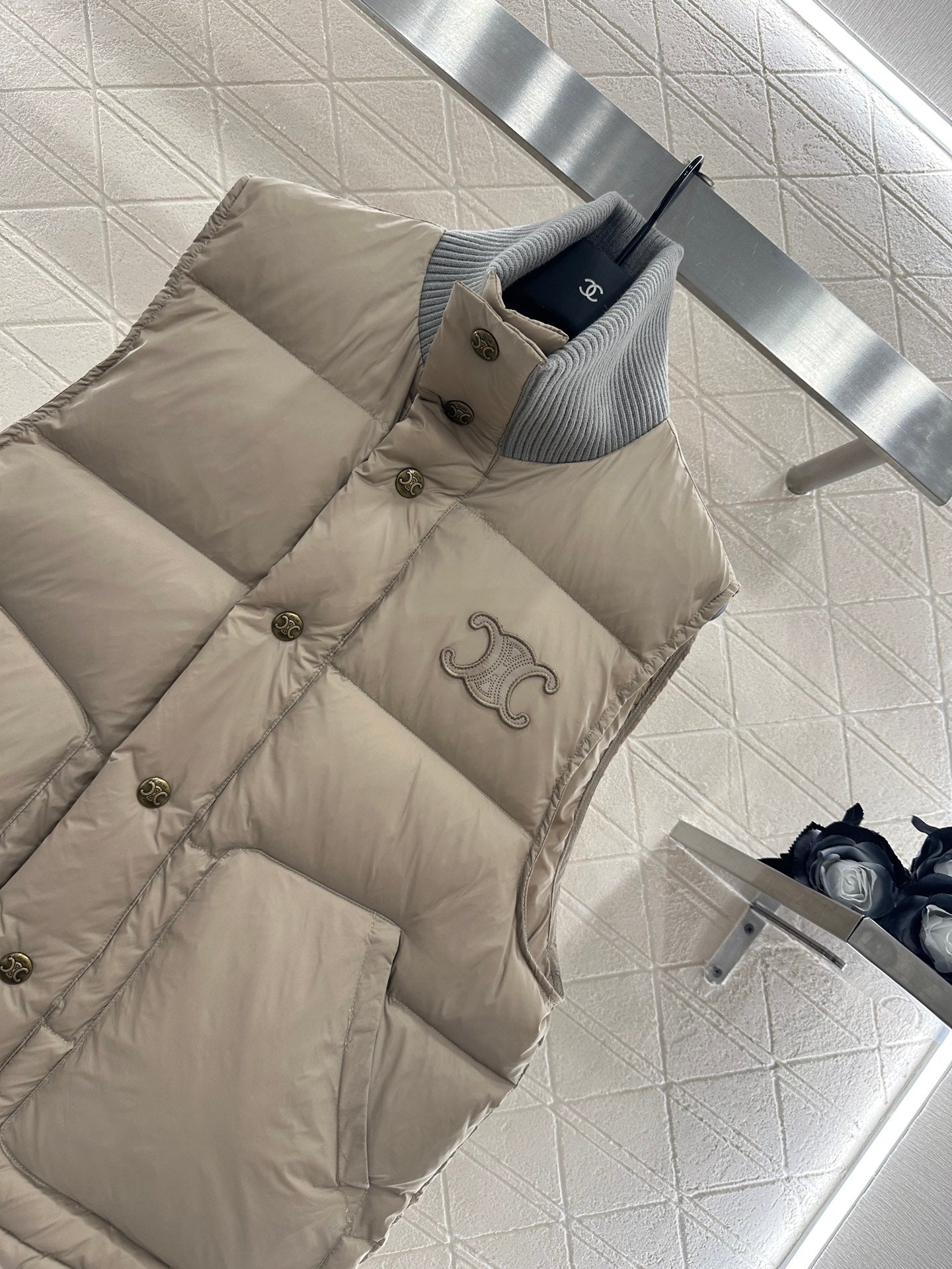 Cel 25fw down vest