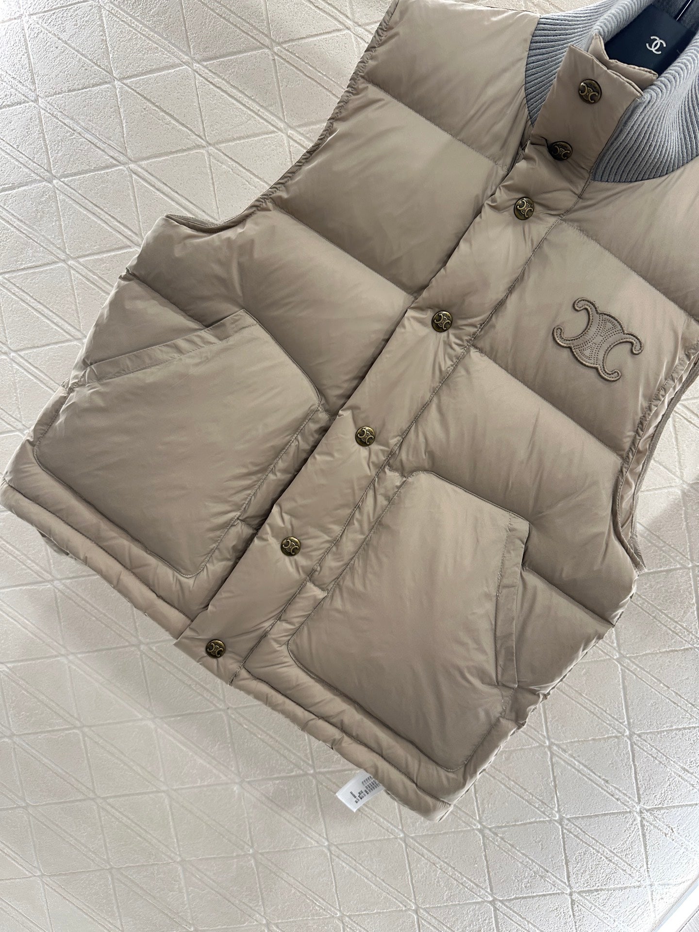 Cel 25fw down vest