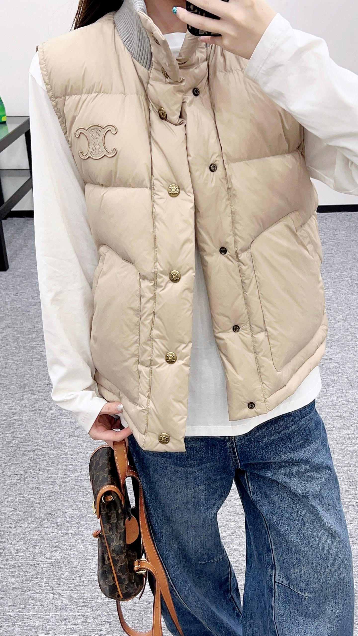 Cel 25fw down vest