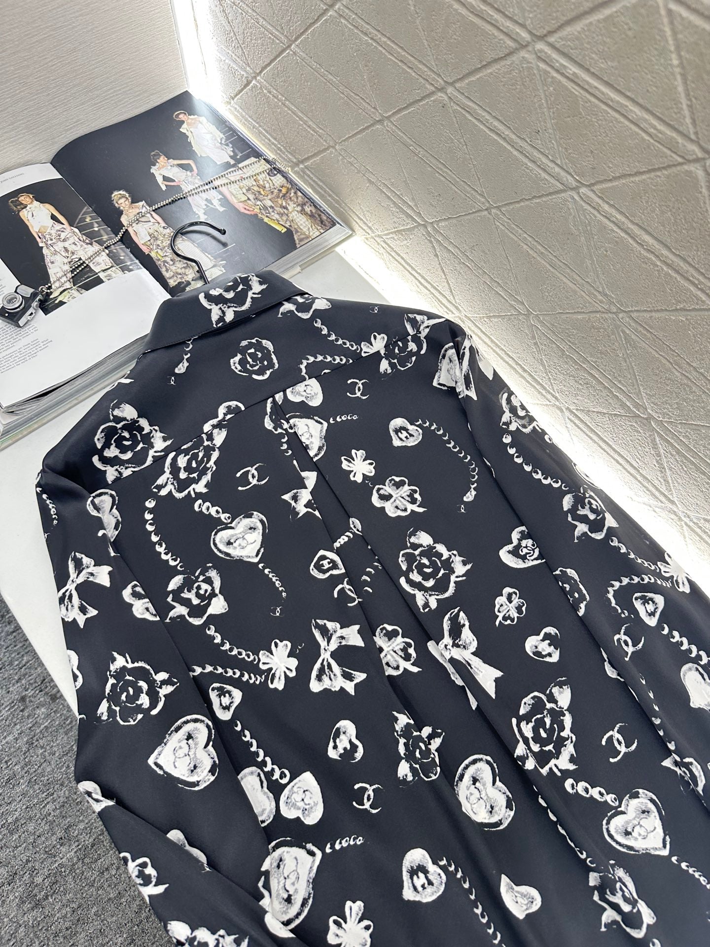 Chan 25fw silk shirt