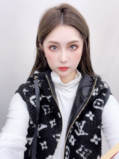 Louis 25fw all-match vest