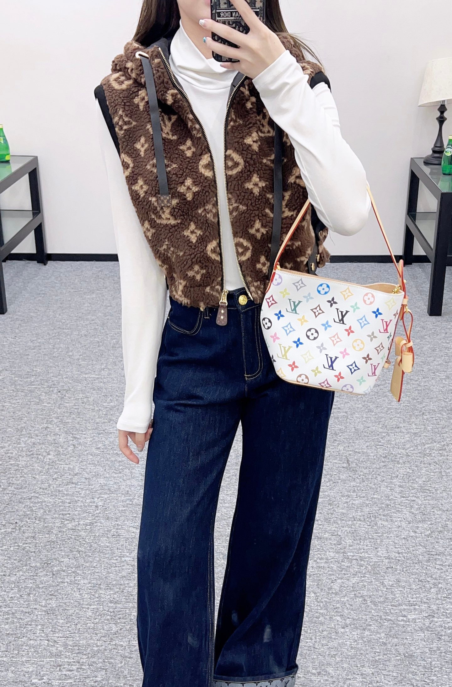 Louis 25fw all-match vest