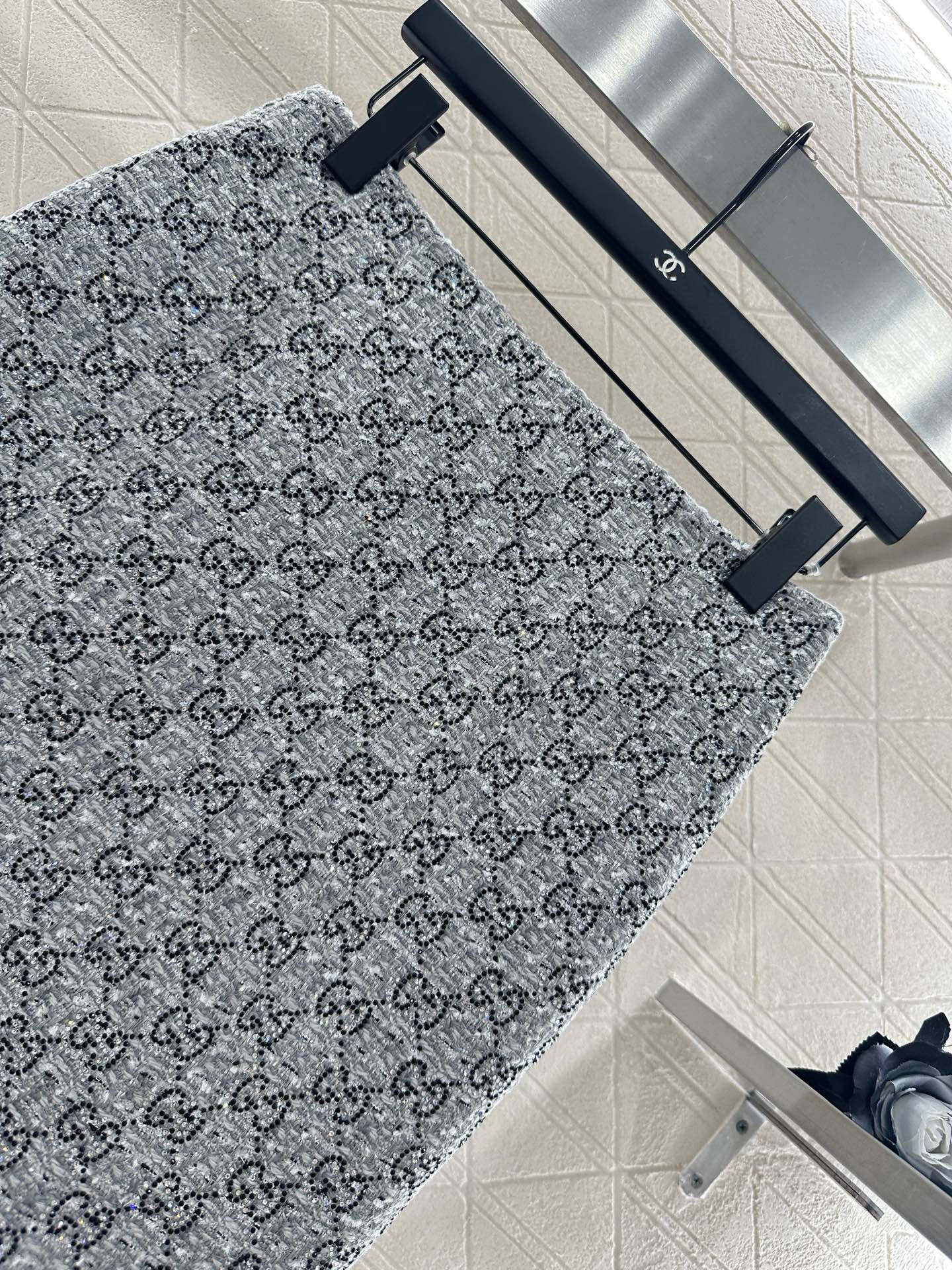 Guc 25fw all-match skirt