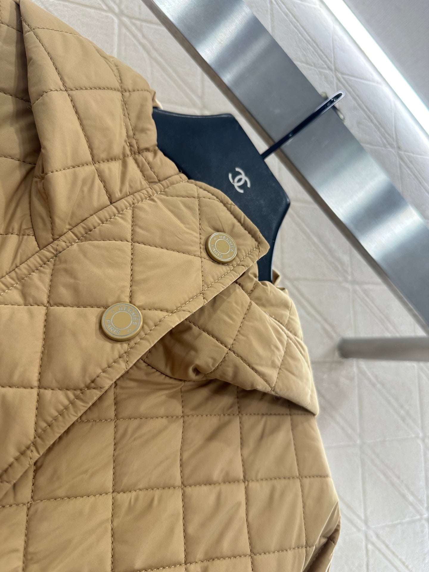 Herm 25fw down jacket