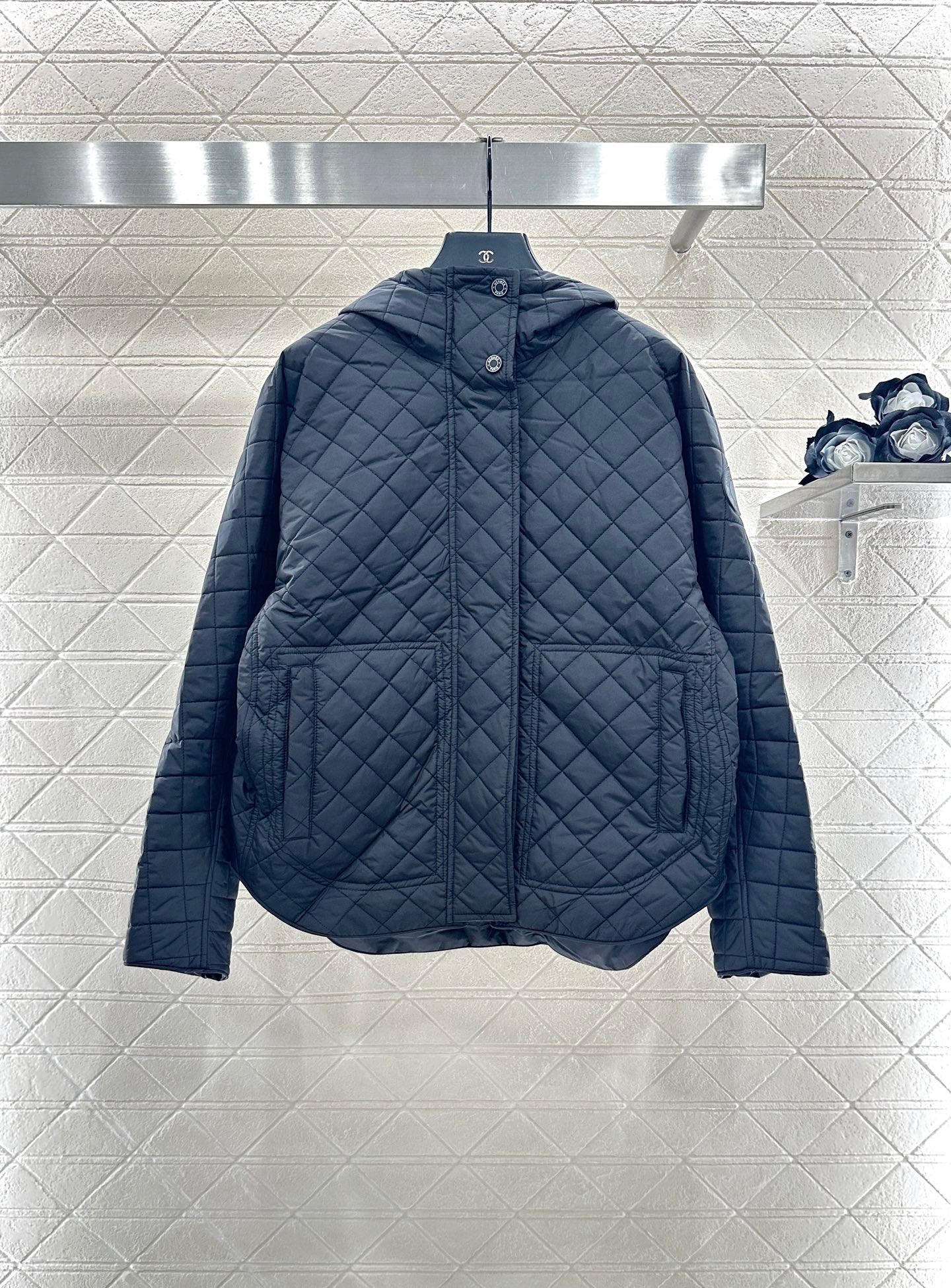 Herm 25fw down jacket
