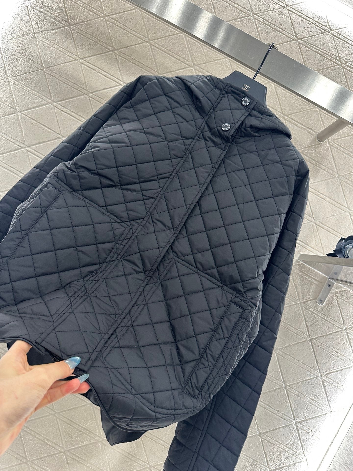 Herm 25fw down jacket
