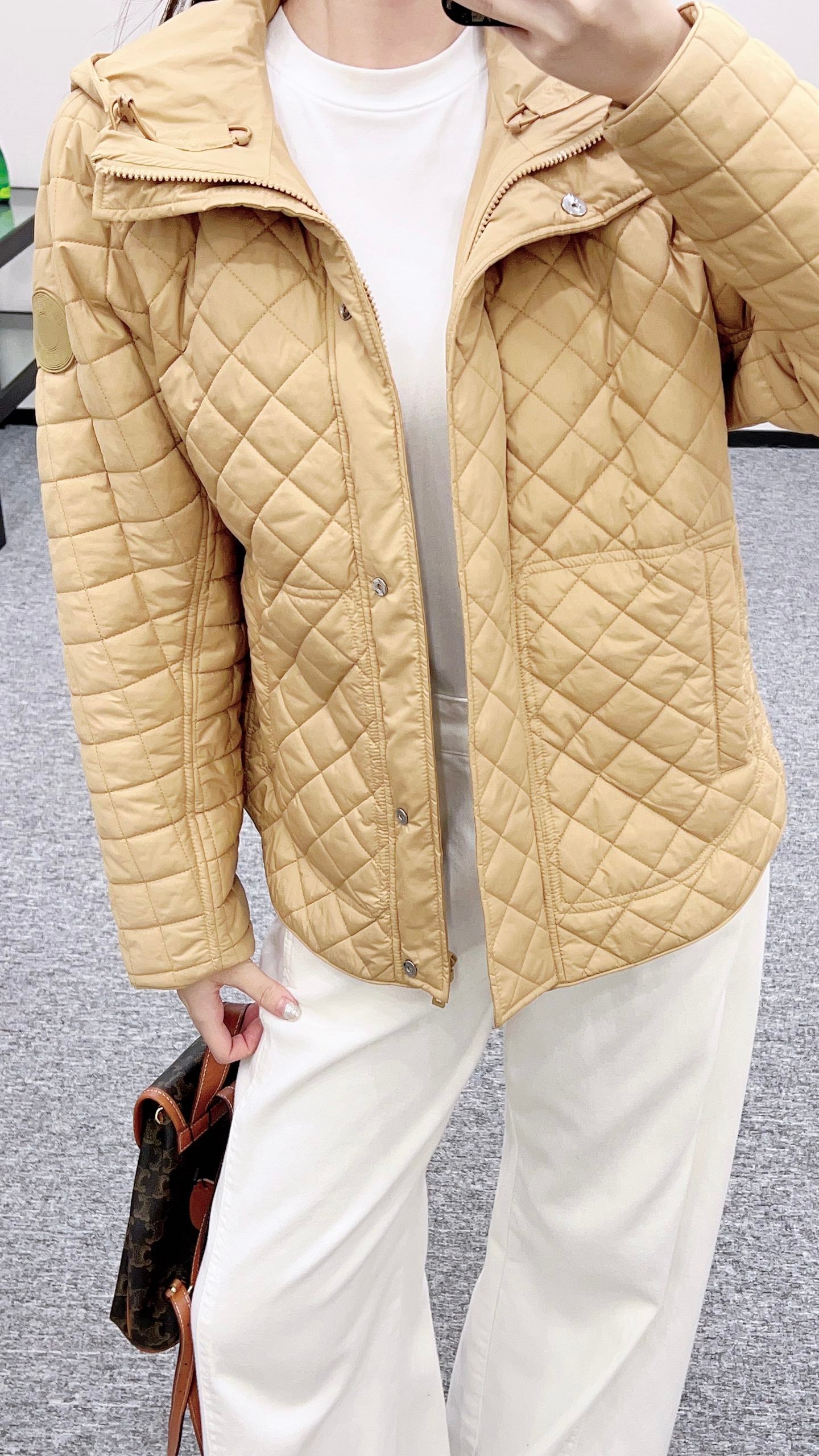 Herm 25fw down jacket