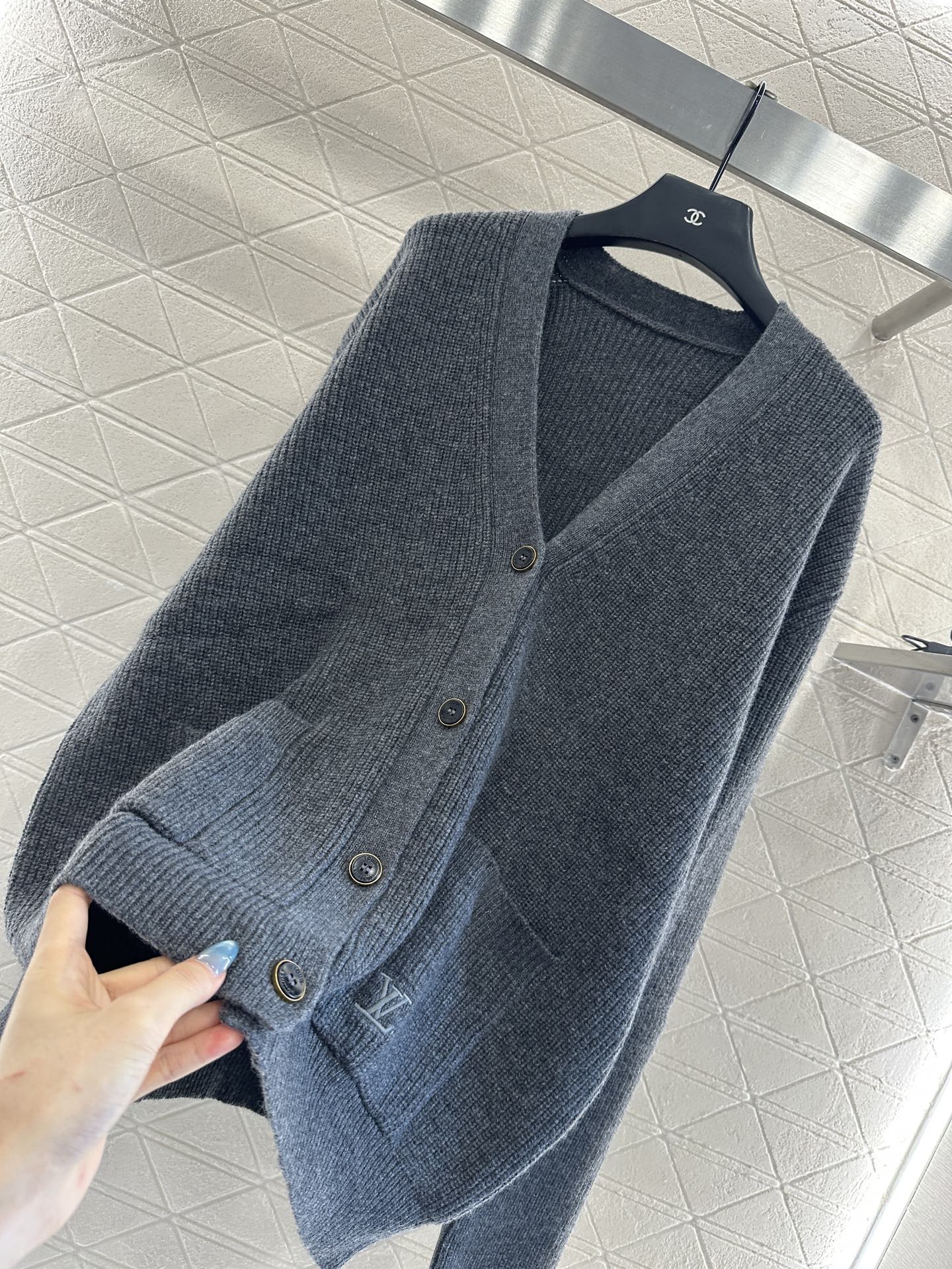 Louis 25fw knitted cardigan