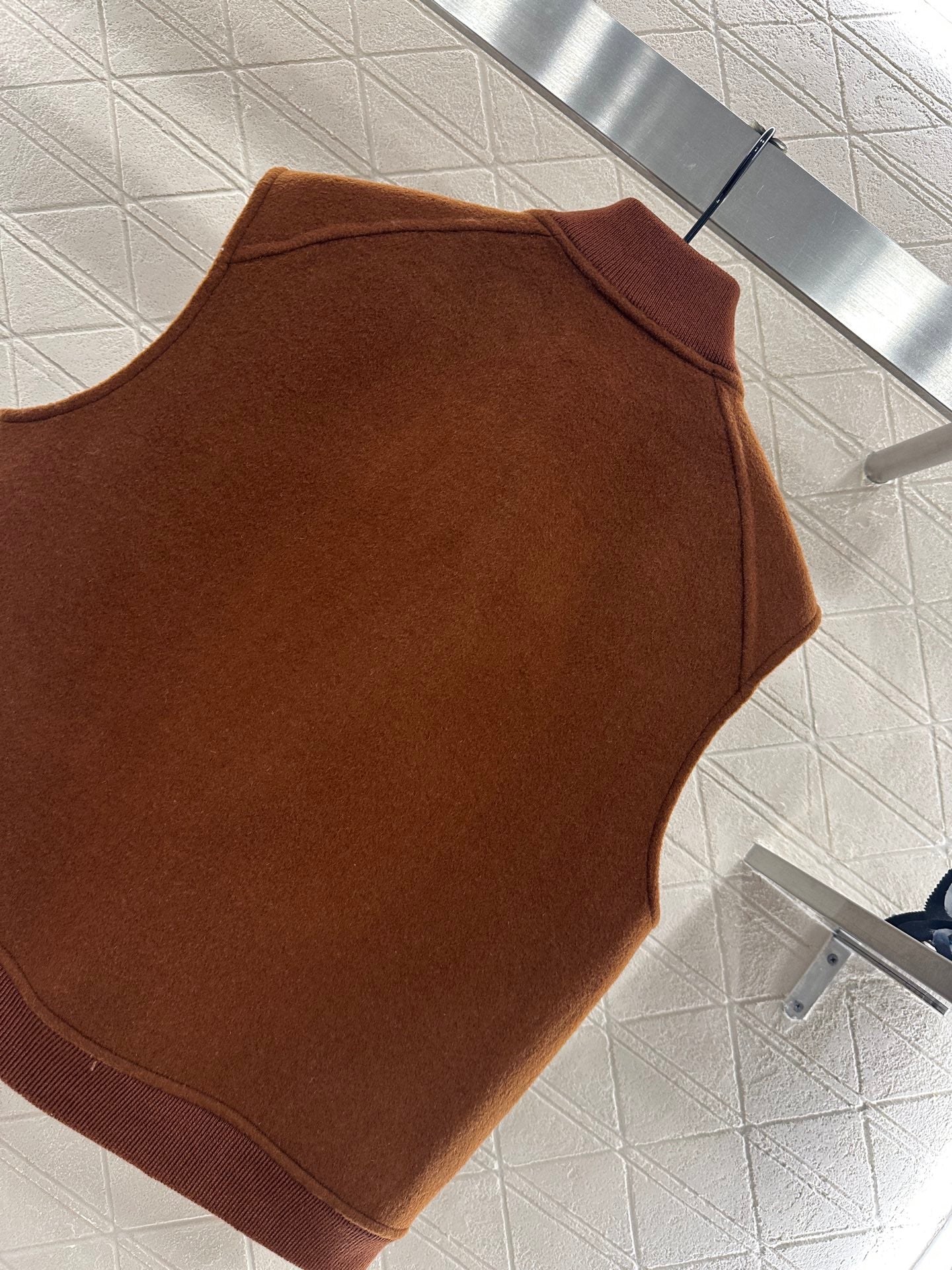 Herm 25fw woll vest