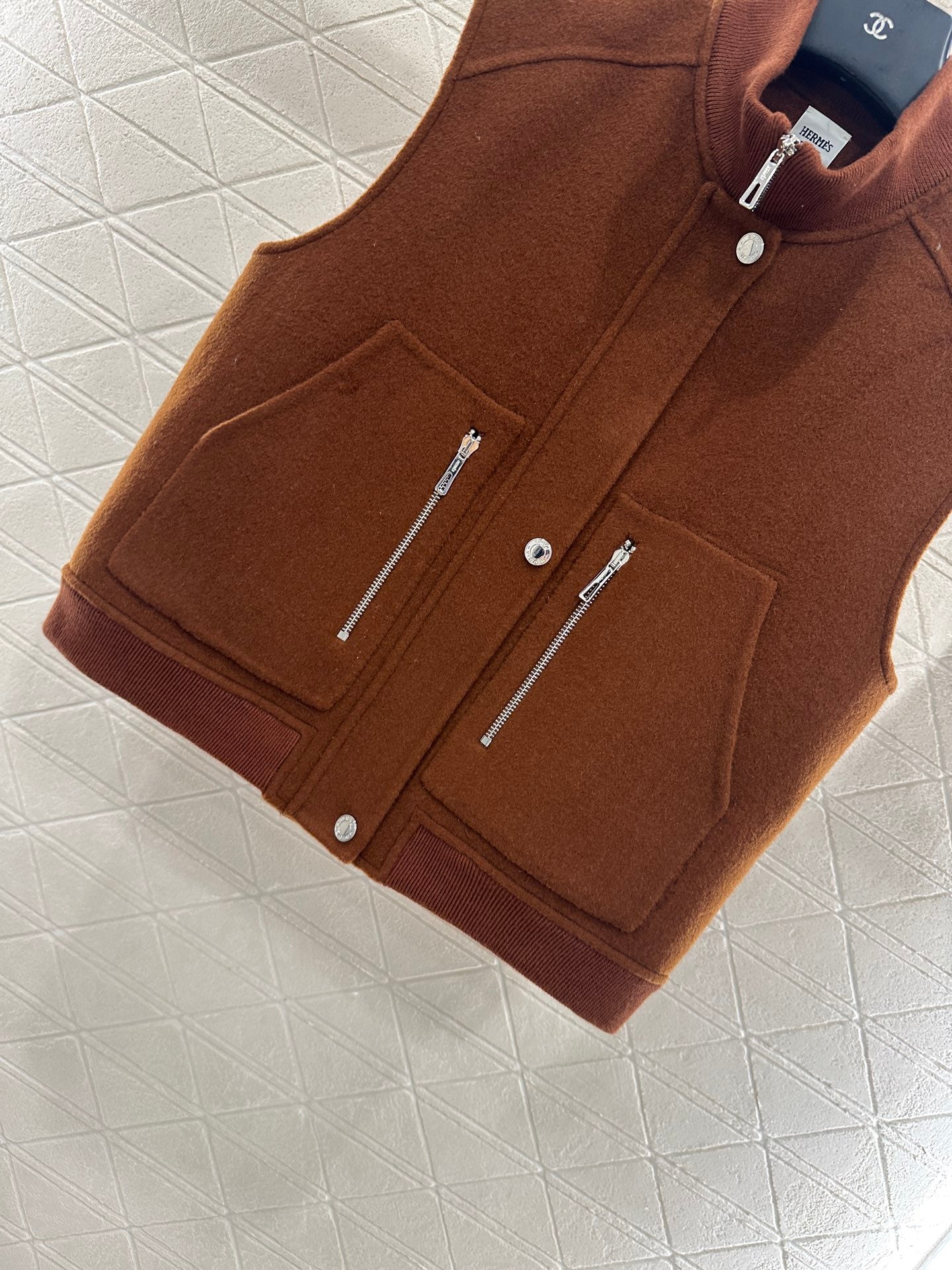 Herm 25fw woll vest