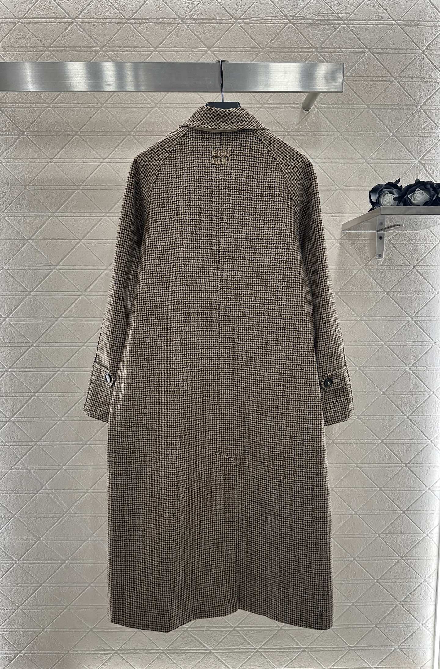 Miu  25fw rebellion trench coat