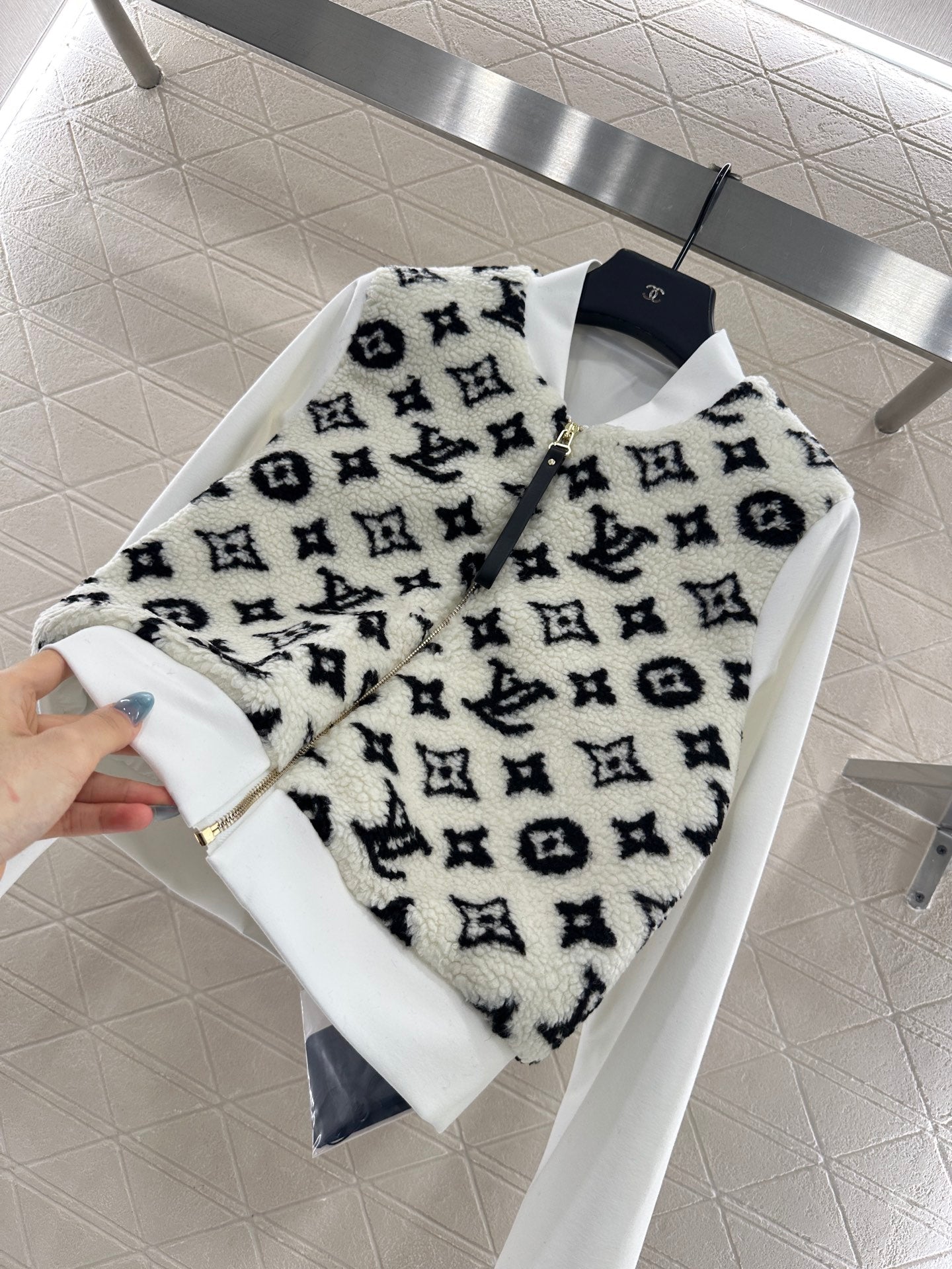 Louis 25fw ；leisure jacket