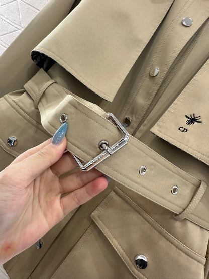 CD 25fw trench coat